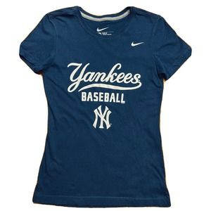 Nike New York Yankees T-Shirt Womens Slim Fit Blue Size Small